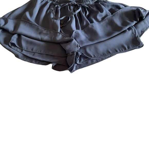 She + Sky Shorts Blue Flowy Sheer Overlay Pull On Elastic Waist Belt Size Medium - Picture 4 of 9